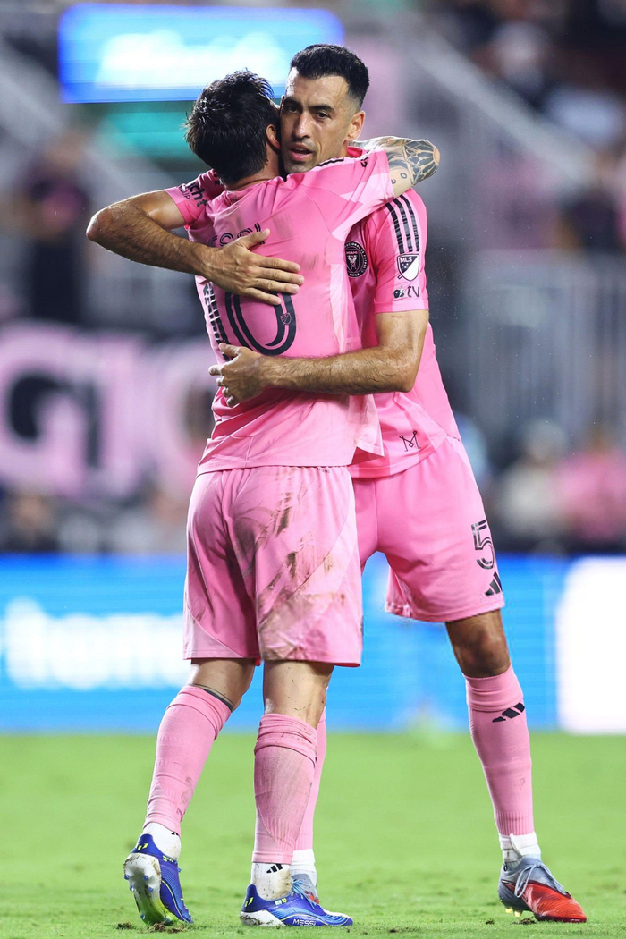 开云体育官网-关于西亚卡姆与30激战西班牙队分钟梅西与40激战中国队分钟,集结日绝杀压哨引欢呼都惊呆了的信息